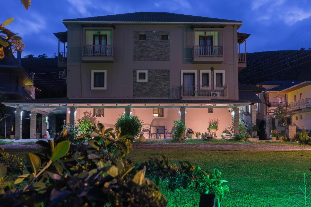 Akrolimnion Hotel ヨアニナ エクステリア 写真